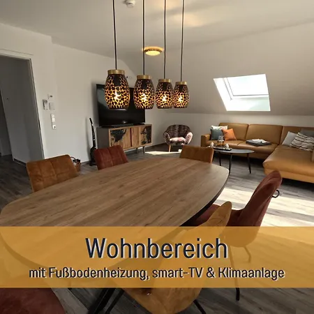 Ferienhaus Höckelheim nahe Göttingen 300 qm für Familien und Gruppen bis 18 Personen in 3 Wohnungen in einem Haus *