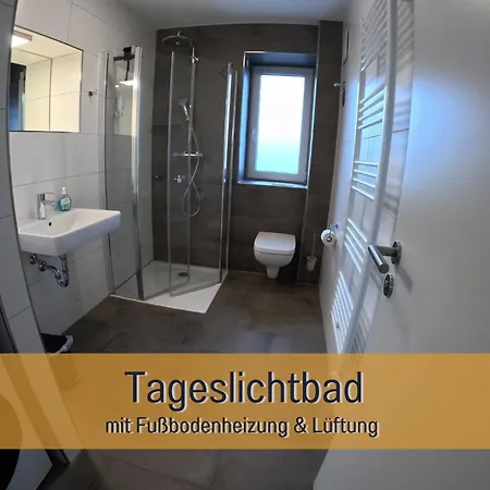 Tatil Evi Hoeckelheim Nahe Goettingen 300 Qm Fuer Familien Und Gruppen Bis 18 Personen In 3 In Einem Haus