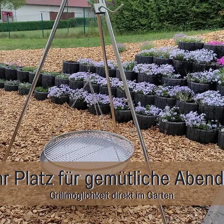Ferienhaus Höckelheim nahe Göttingen 300 qm für Familien und Gruppen bis 18 Personen in 3 Wohnungen in einem Haus Ferienhaus *