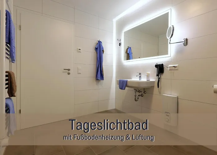 Vakantiehuis Hoeckelheim- 300qm - 3 - 12 - Bis 18 Gaeste - Kleinkinder Reisen Gratis - Fuer Familien Und Gruppen - Kuechen Mit Spuelmaschine Backofen, Mikrowelle - Smart-tv - Wlan - Fussbodenheizung, Klimaanlage & Raffstores - Naehe Go Northeim