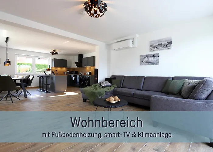 Vakantiehuis Hoeckelheim- 300qm - 3 - 12 - Bis 18 Gaeste - Kleinkinder Reisen Gratis - Fuer Familien Und Gruppen - Kuechen Mit Spuelmaschine Backofen, Mikrowelle - Smart-tv - Wlan - Fussbodenheizung, Klimaanlage & Raffstores - Naehe Go Northeim