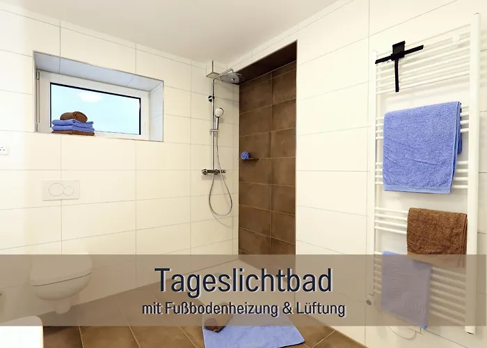 Vakantiehuis Hoeckelheim- 300qm - 3 - 12 - Bis 18 Gaeste - Kleinkinder Reisen Gratis - Fuer Familien Und Gruppen - Kuechen Mit Spuelmaschine Backofen, Mikrowelle - Smart-tv - Wlan - Fussbodenheizung, Klimaanlage & Raffstores - Naehe Go Northeim
